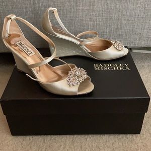 Badgley Mischka ivory satin Abigail sandal wedges